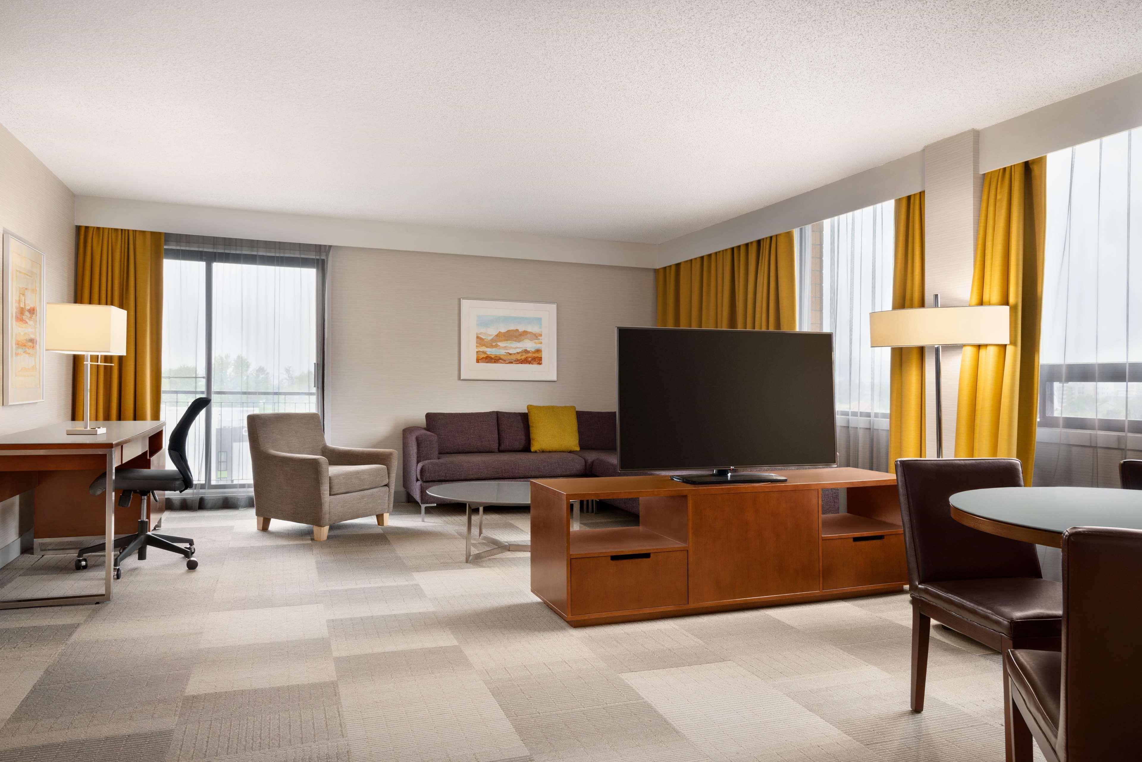 Coast Prince George Hotel By Apa Exterior photo