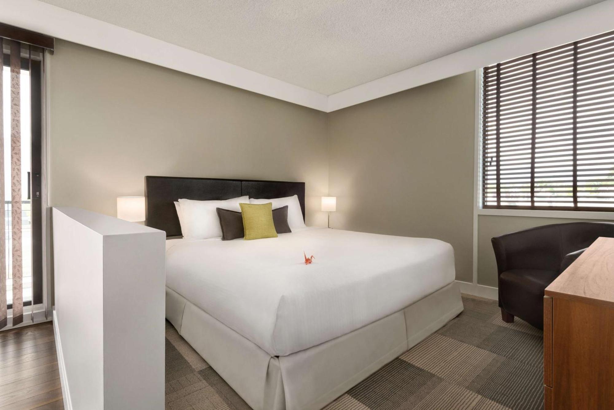 Coast Prince George Hotel By Apa Exterior photo